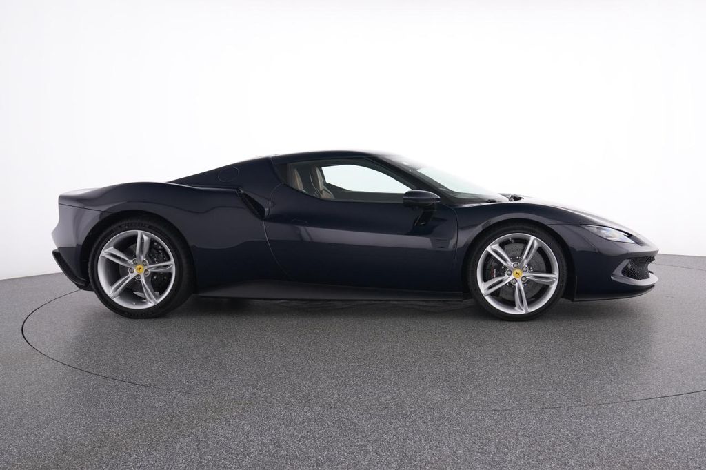 Ferrari 296 GTB 2024