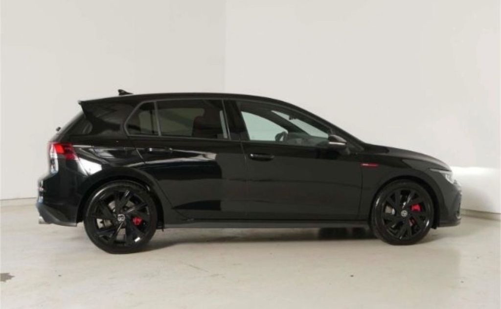 Volkswagen Golf 2024