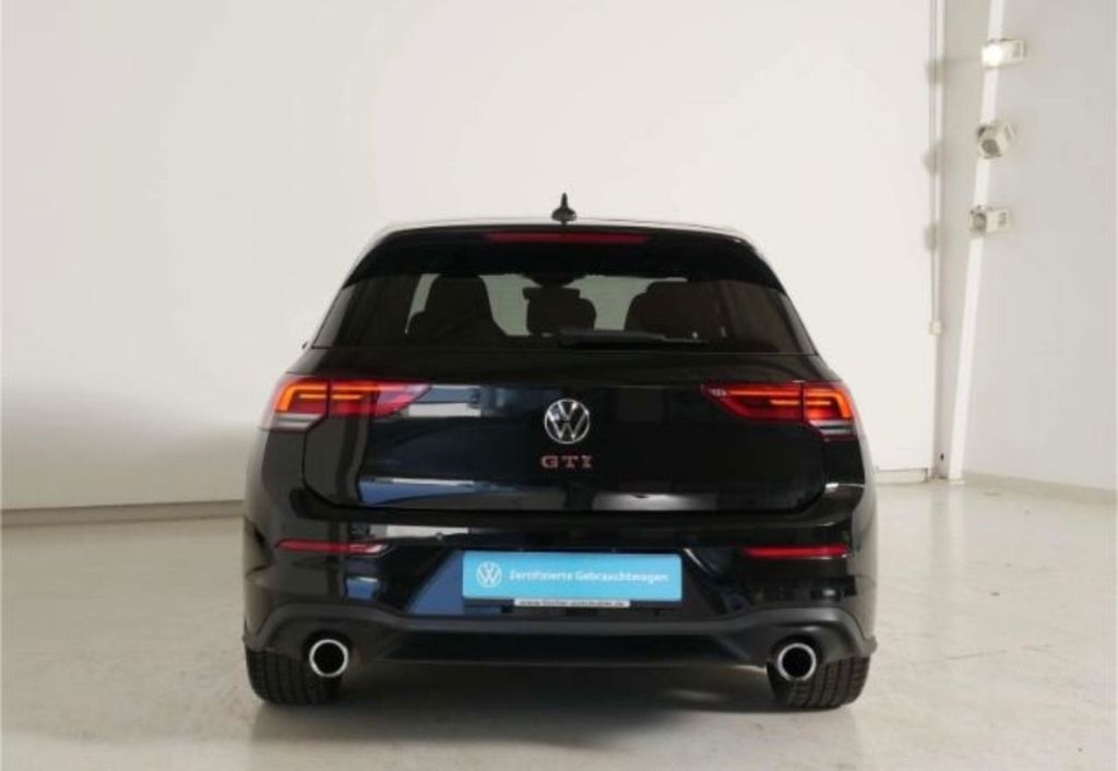 Volkswagen Golf 2024