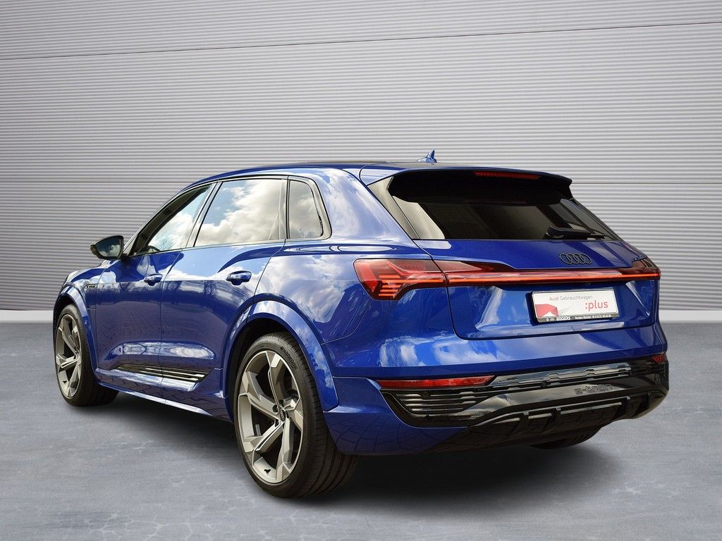 Audi SQ8 e-tron 2024