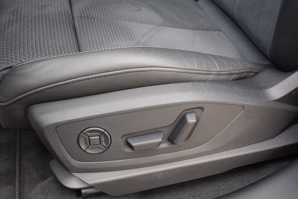 Audi SQ8 e-tron 2024