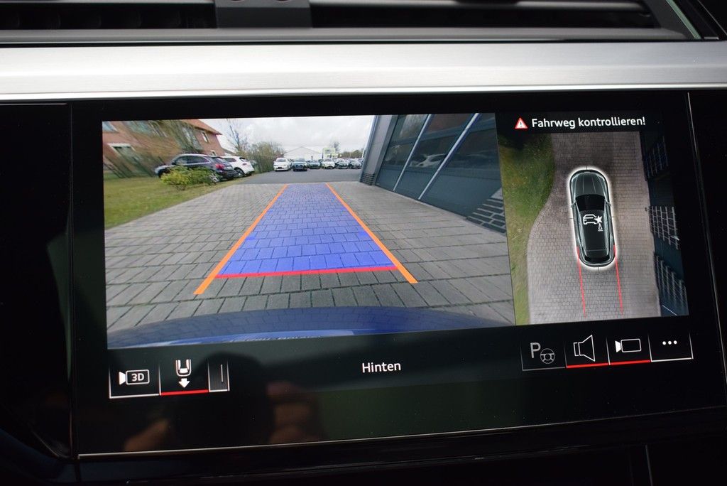 Audi SQ8 e-tron 2024