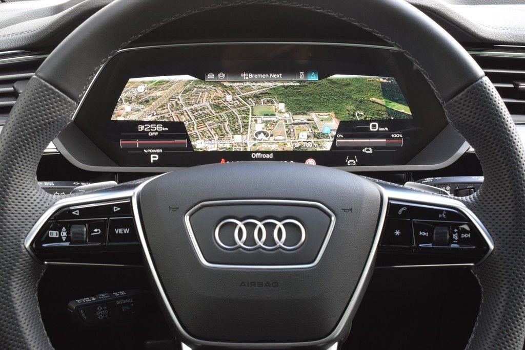 Audi SQ8 e-tron 2024