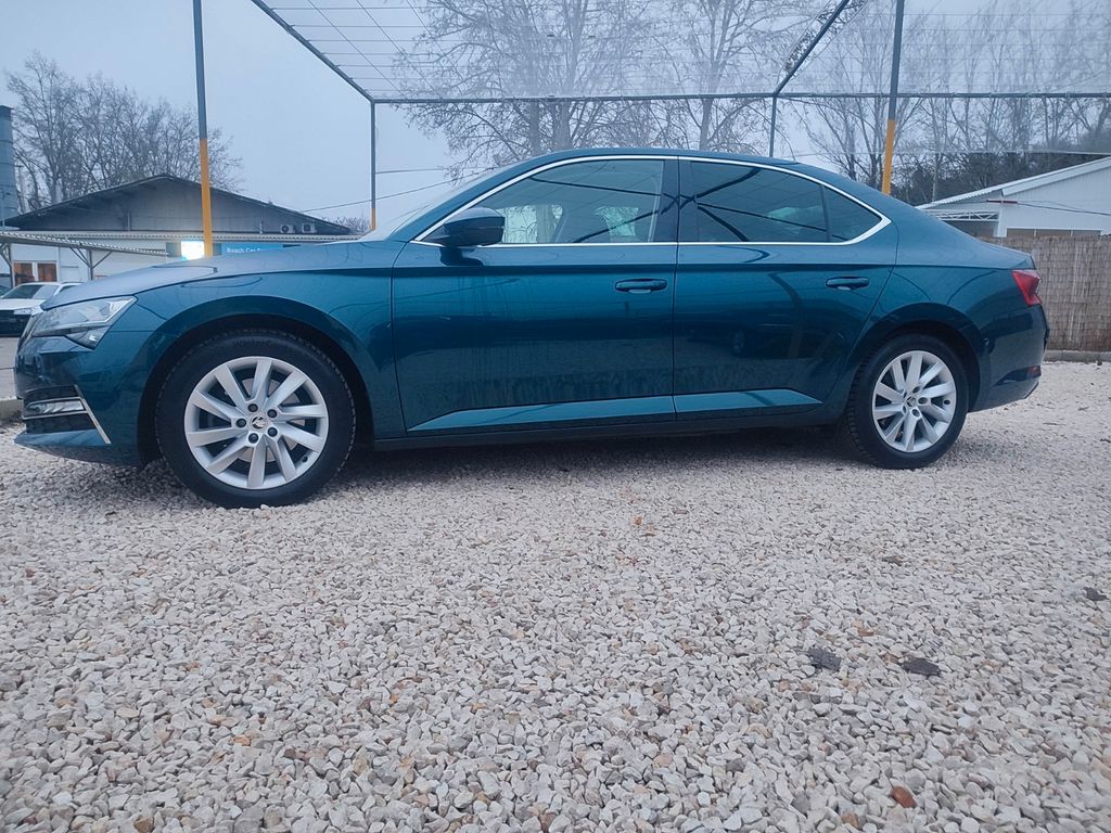 Skoda Superb 2021