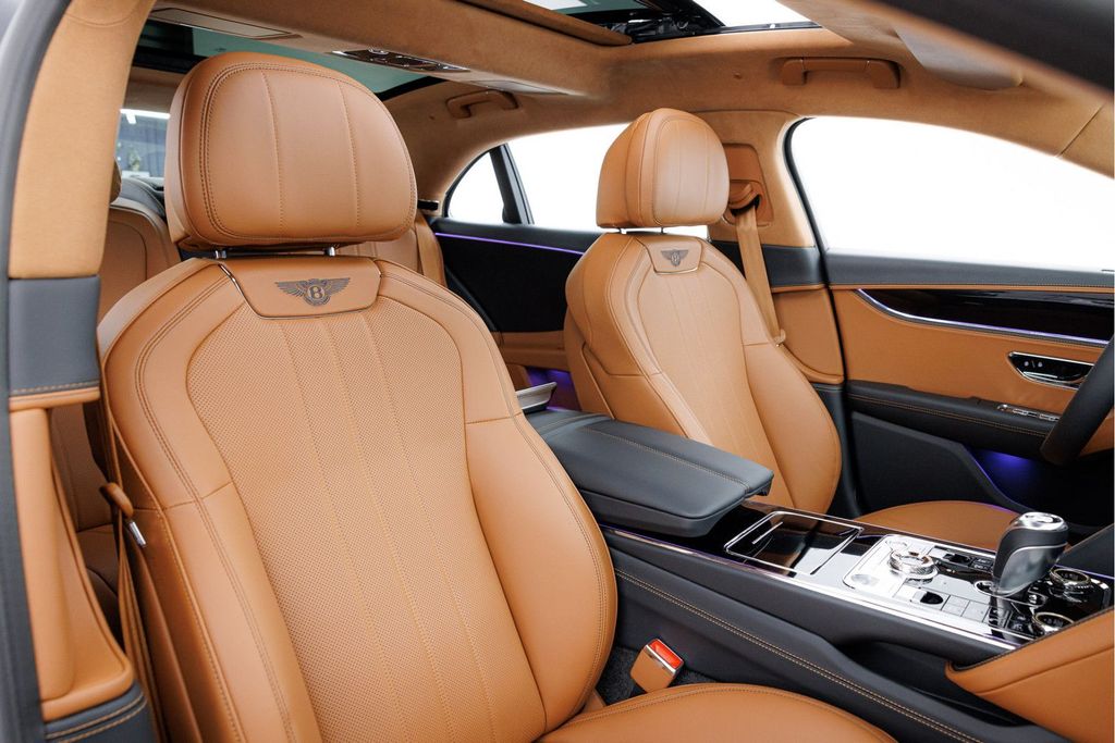 Bentley Flying Spur 2025