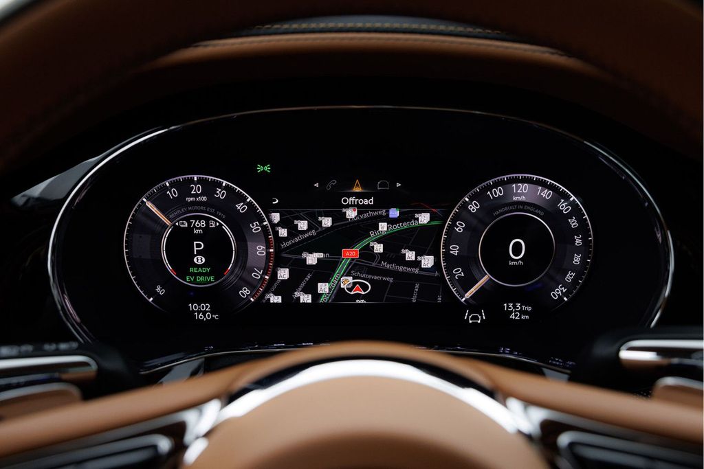 Bentley Flying Spur 2025