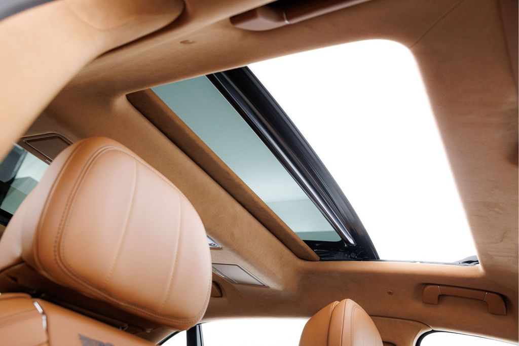 Bentley Flying Spur 2025