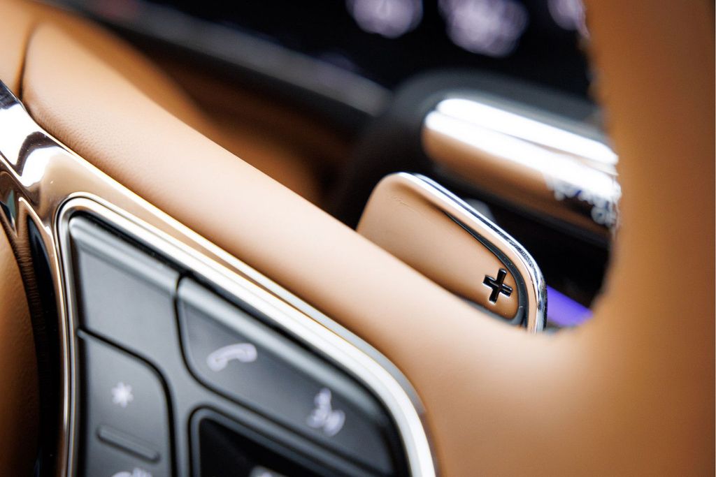 Bentley Flying Spur 2025