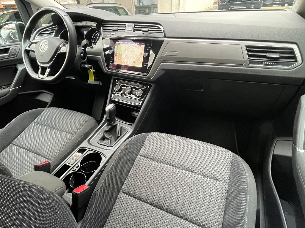 Volkswagen Touran 2021