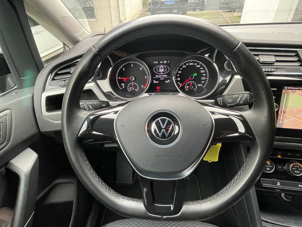 Volkswagen Touran 2021