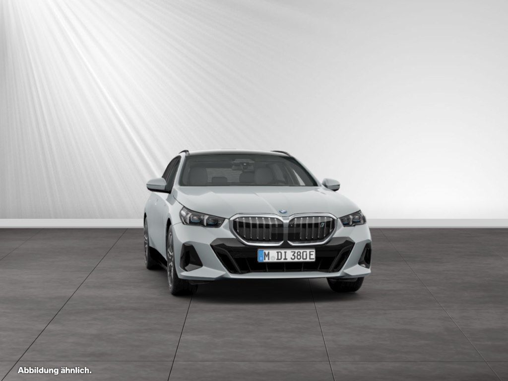 BMW i5 2025