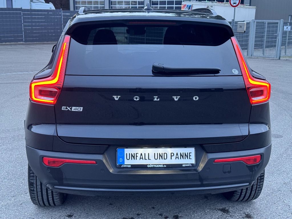 Volvo EX40 2025