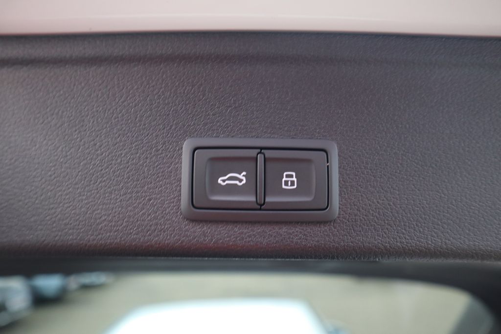 Audi A4 2023