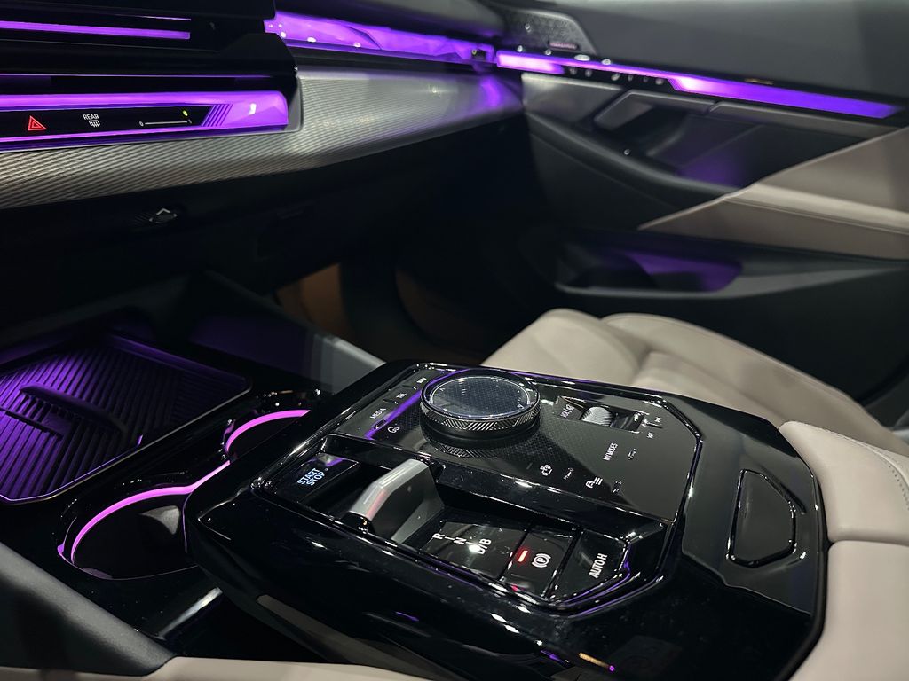 BMW i5 2024