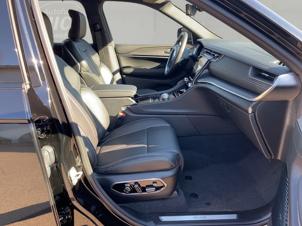 Jeep Grand Cherokee 2025