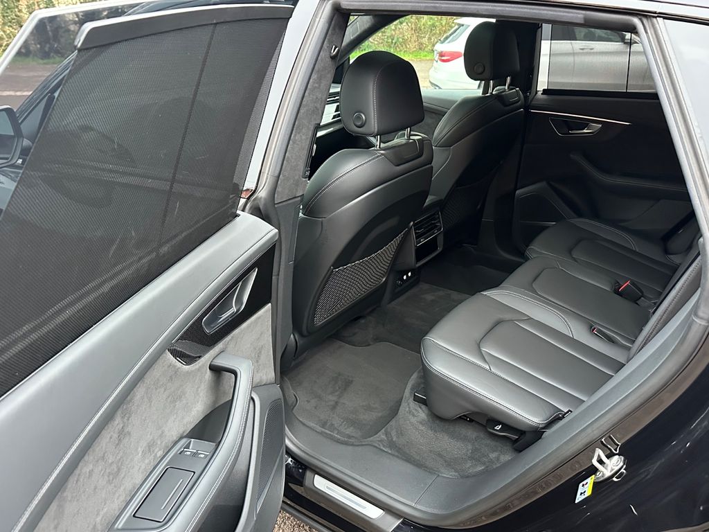 Audi SQ8 2020