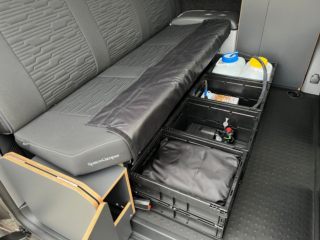 Volkswagen T6 Caravelle 2025