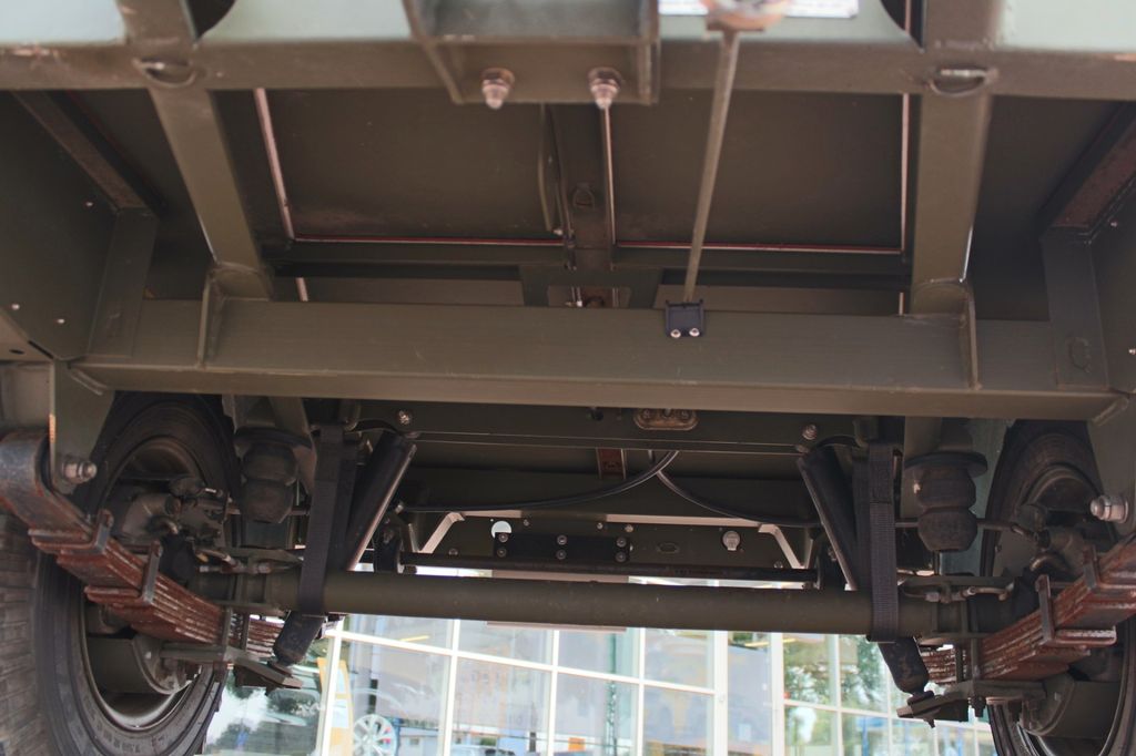 Land Rover Defender 2004