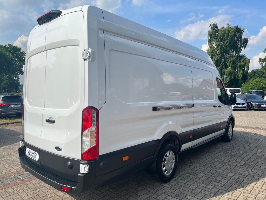 Ford Transit 2022