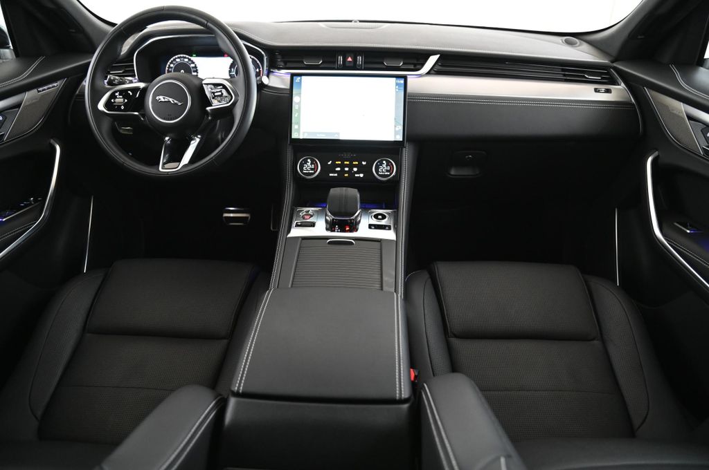 Jaguar F-Pace 2023