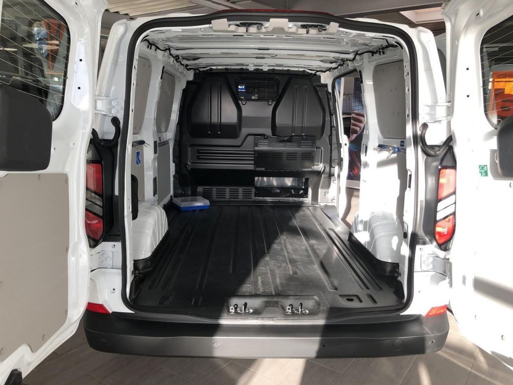 Ford Transit Custom 2025