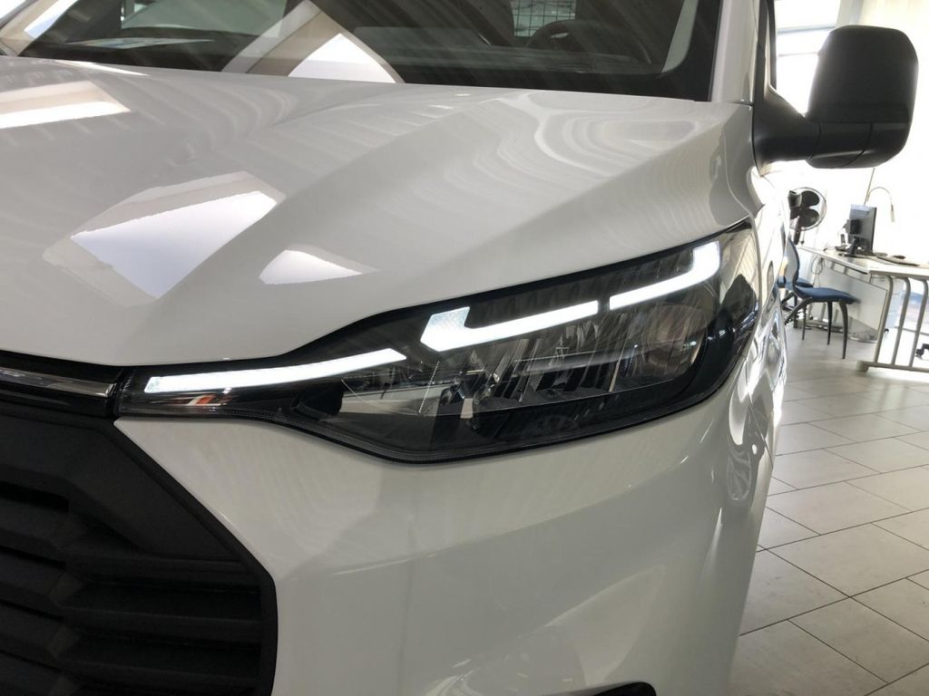 Ford Transit Custom 2025