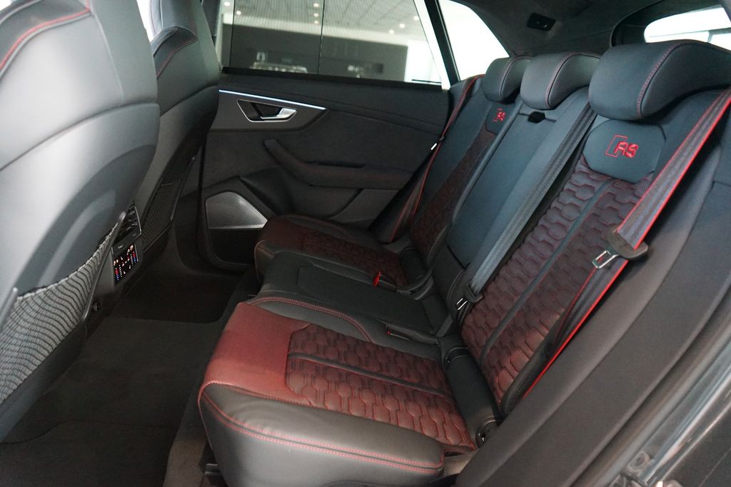 Audi RSQ8 2025