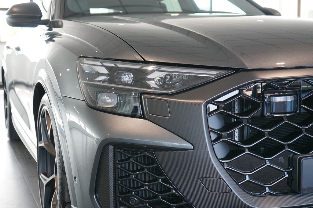 Audi RSQ8 2025