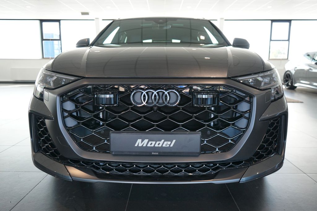 Audi RSQ8 2025