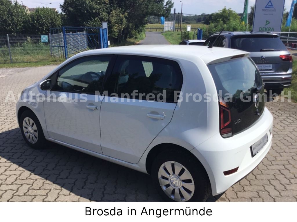 Volkswagen up! 2024