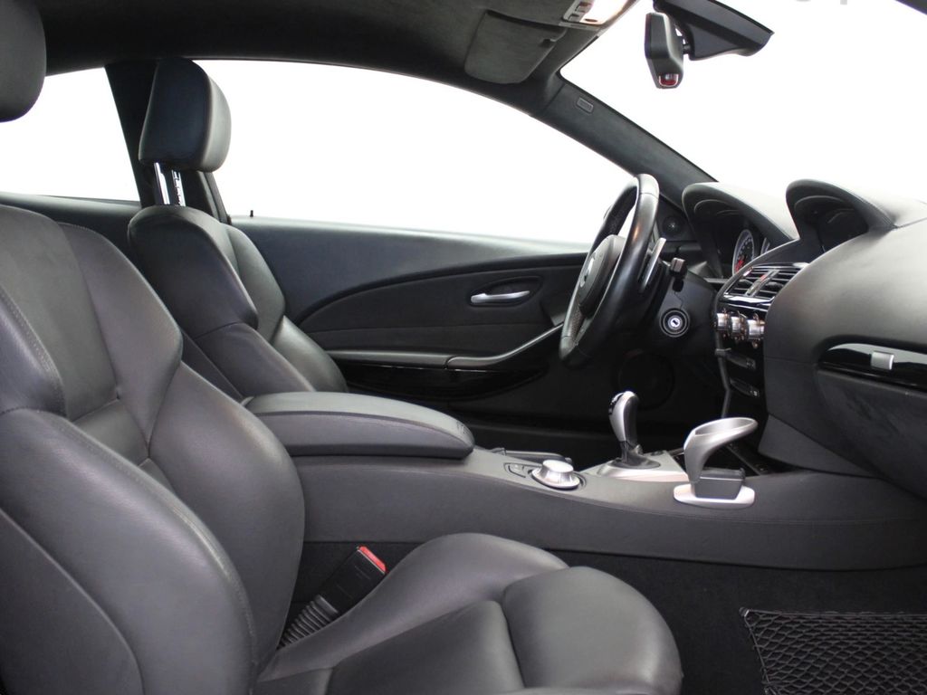 BMW M6 2005