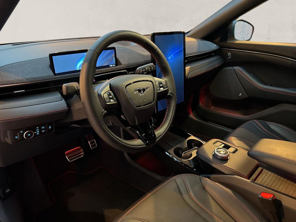 Ford Mustang Mach-E 2022