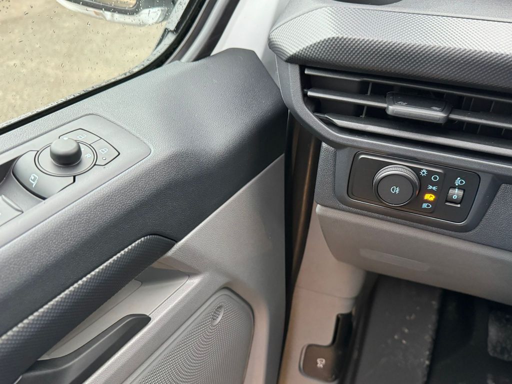 Ford Transit Custom 2024