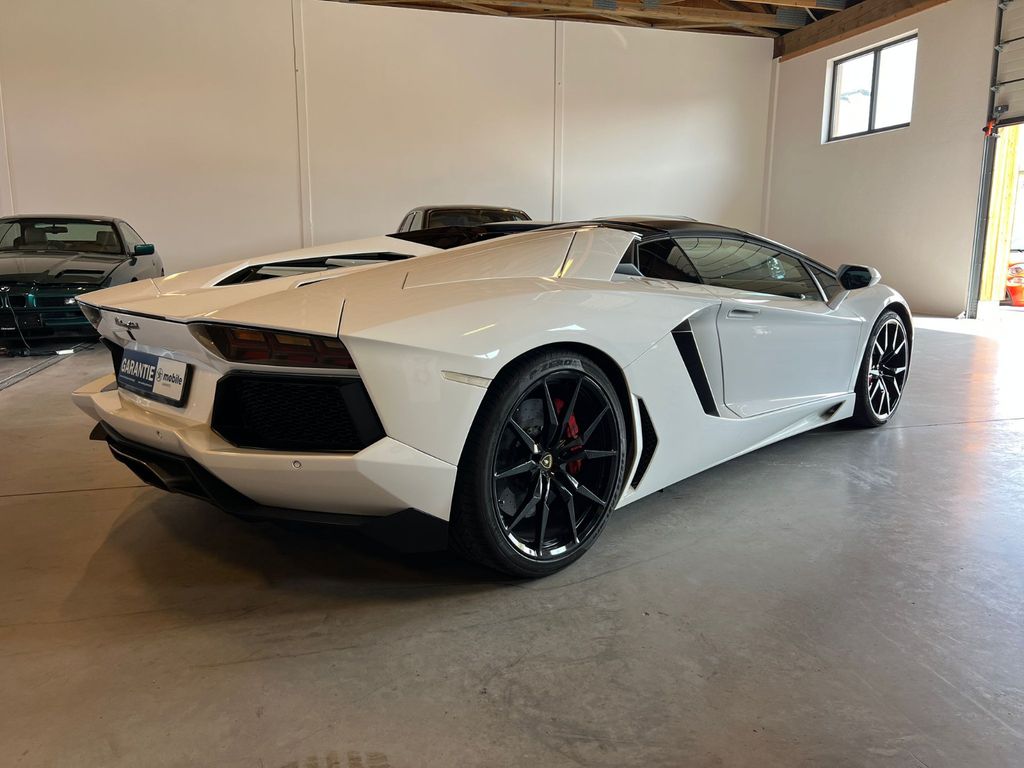 Lamborghini Aventador 2014