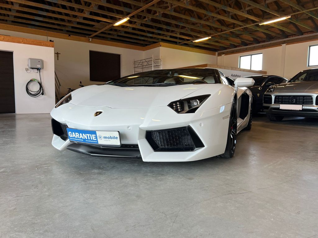 Lamborghini Aventador 2014
