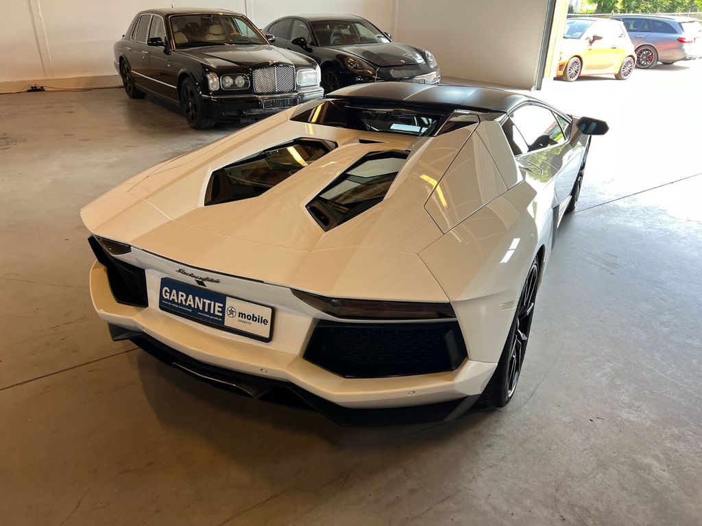 Lamborghini Aventador 2014