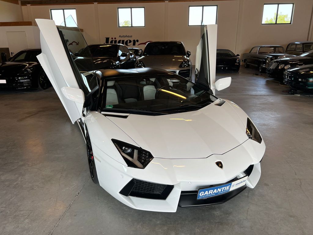 Lamborghini Aventador 2014