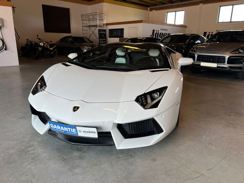 Lamborghini Aventador 2014