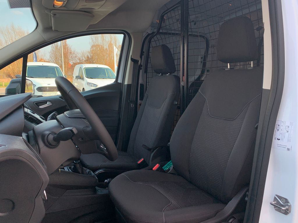 Ford Transit Courier 2023