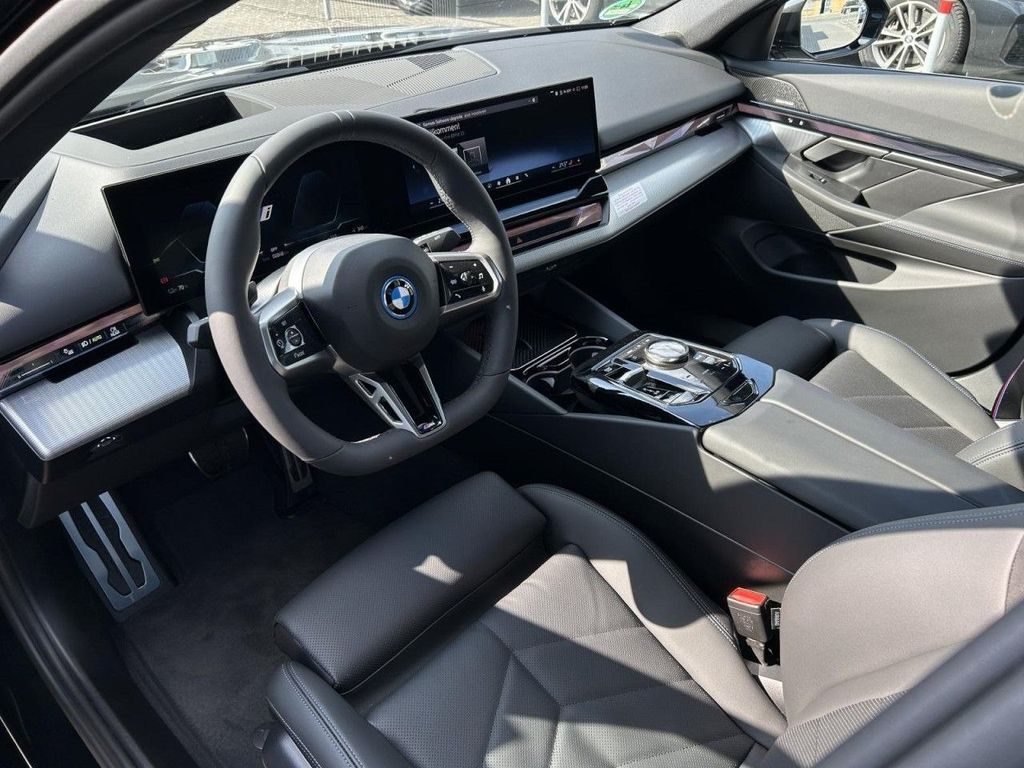BMW i5 2024