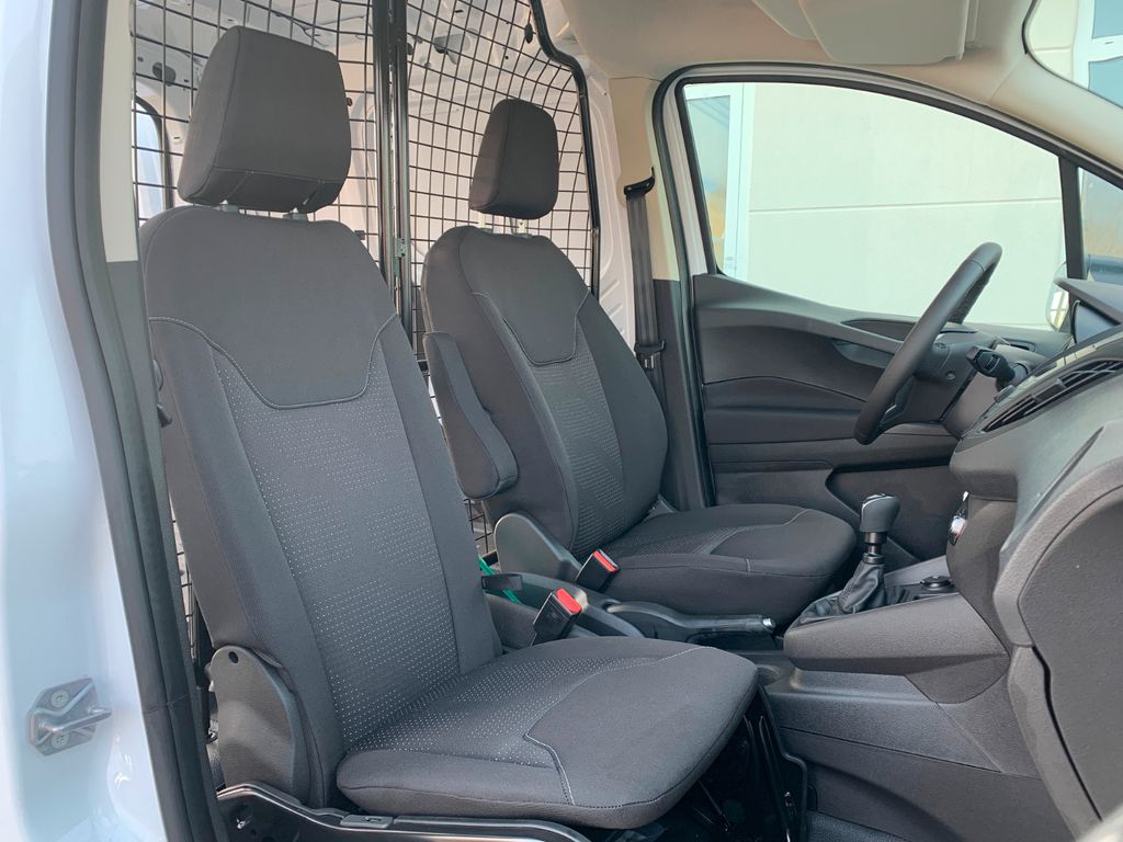 Ford Transit Courier 2023