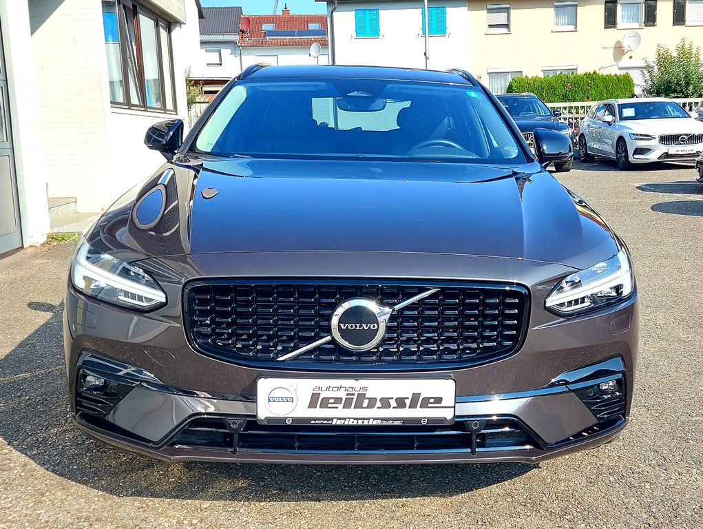 Volvo V90 2022
