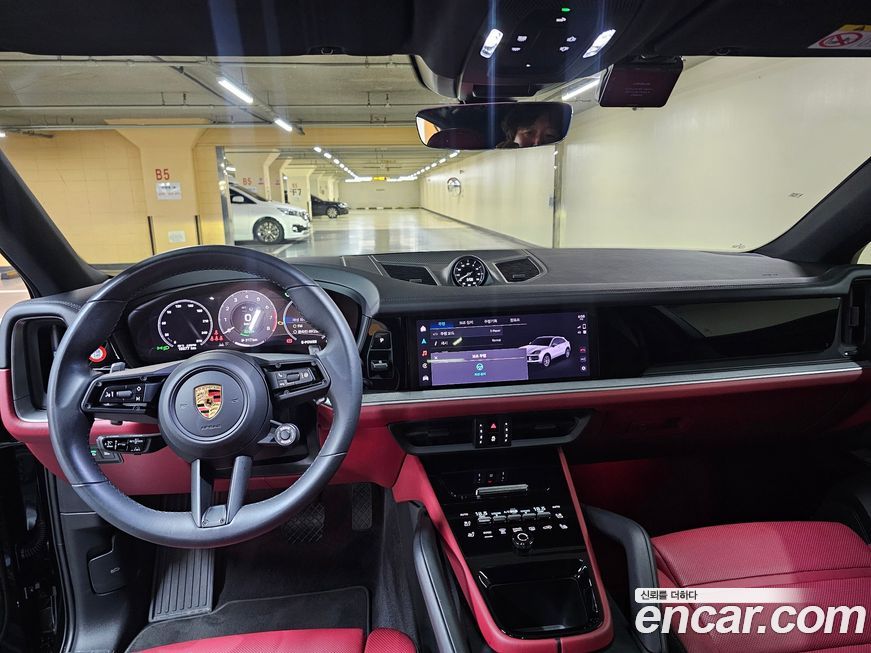 Porsche Cayenne 2024