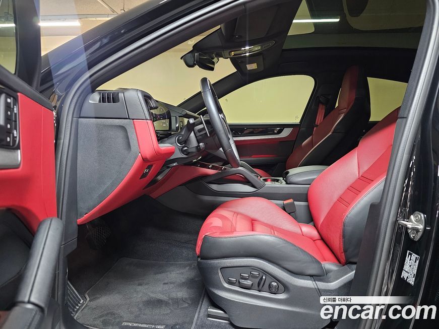 Porsche Cayenne 2024