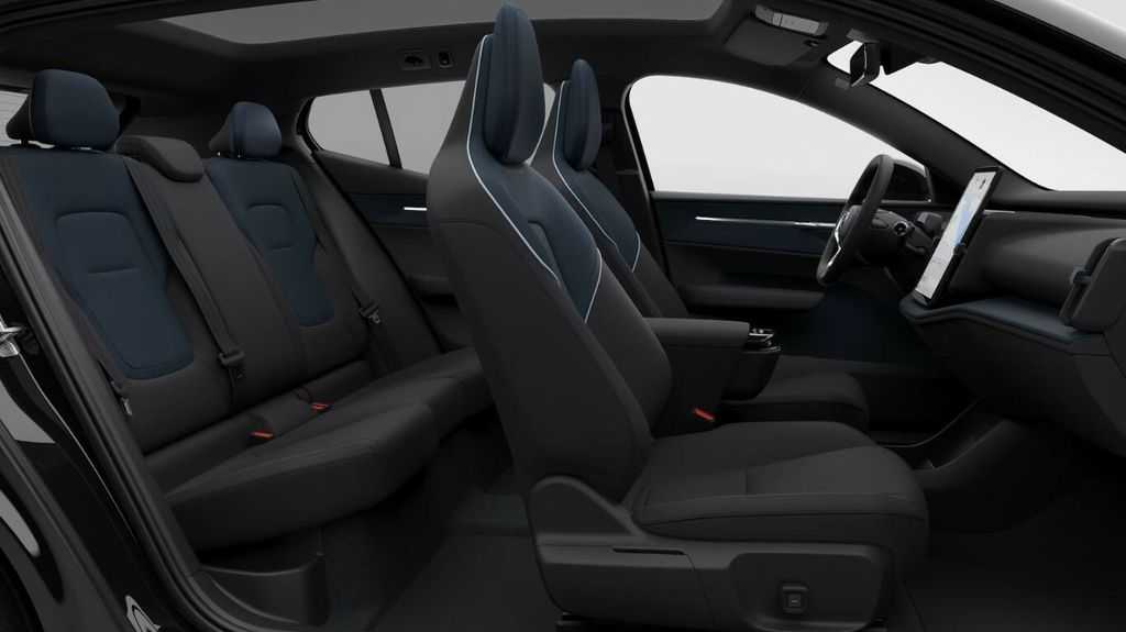 Volvo EX30 2024