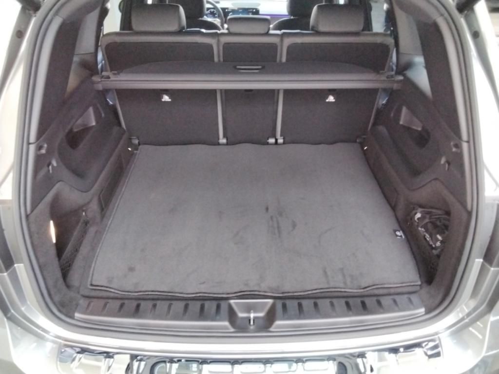 Mercedes-Benz EQB 2023