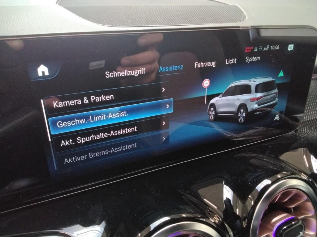 Mercedes-Benz EQB 2023