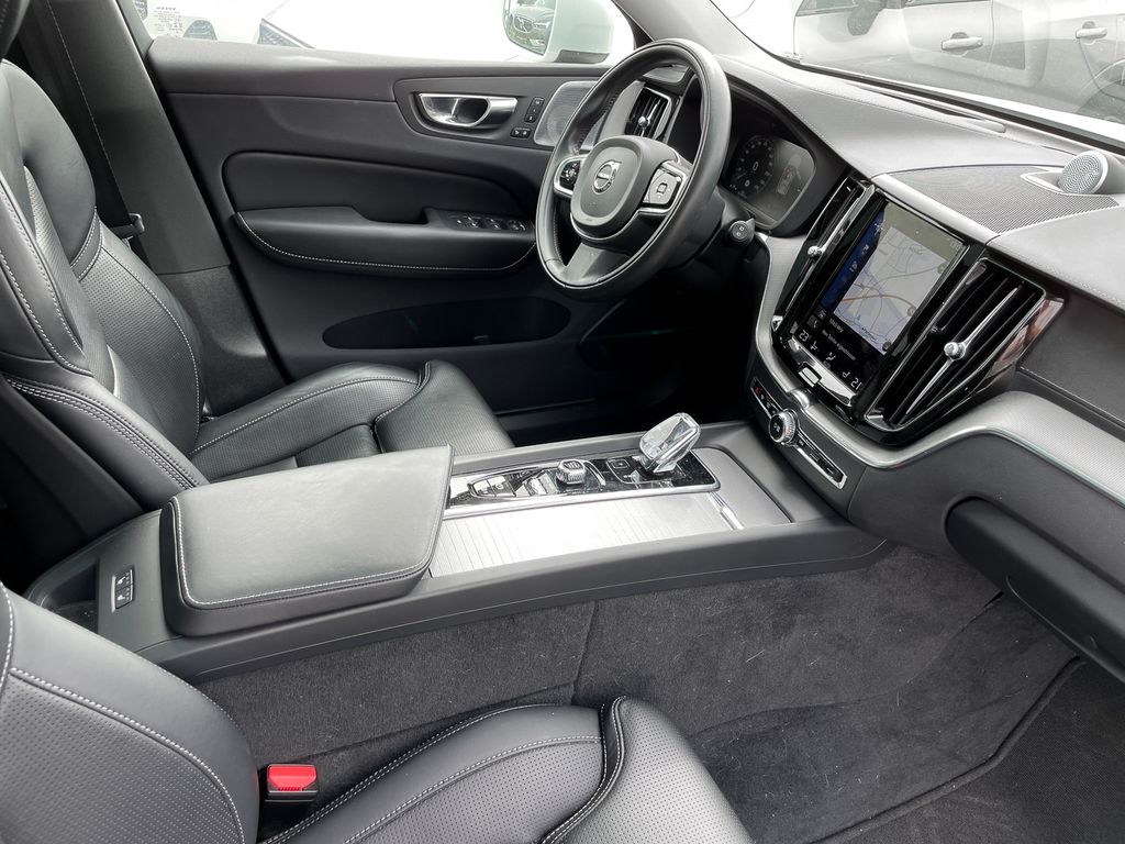 Volvo XC60 2021
