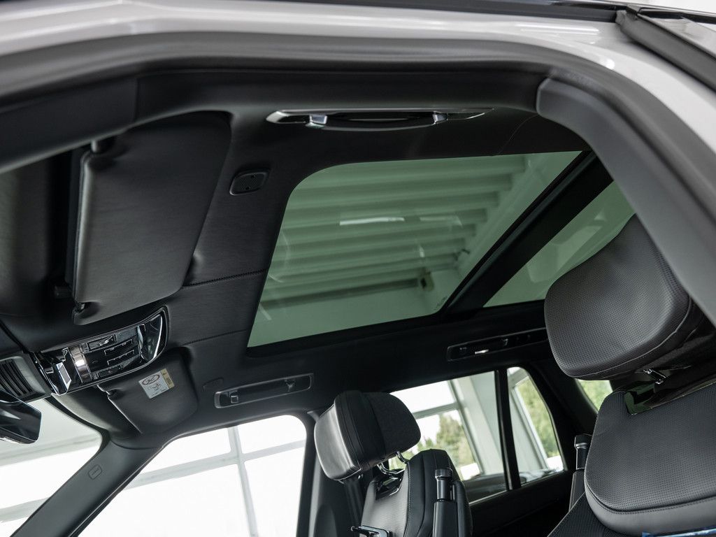 Land Rover Range Rover 2025