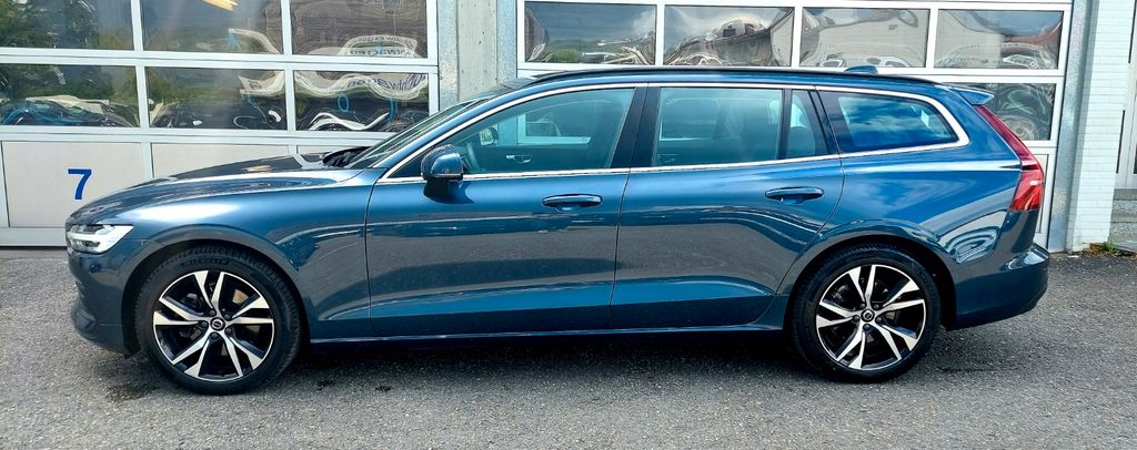 Volvo V60 2022